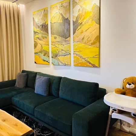 Moho Residences Downtown 아파트