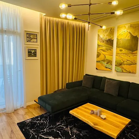 아파트 Moho Residences Downtown *