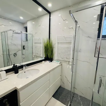 Moho Residences Downtown * 티라나