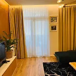 Moho Residences Downtown Apartment